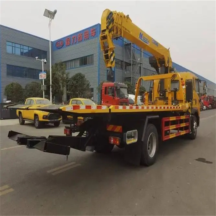 江口附近小随车吊出租电话，轻松解决搬运烦恼