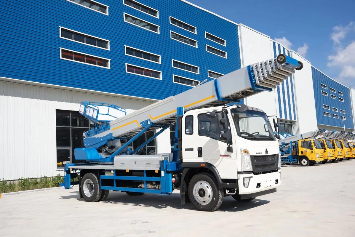 江口出租云梯车高空作业车 建筑垃圾搬运